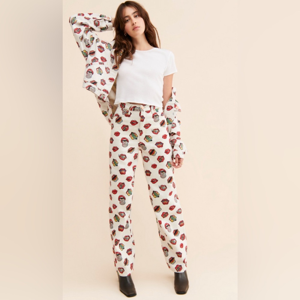 Wrangler Read My Lips High Rise Barrel Jean